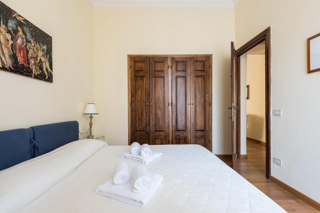 Charming 2Bed Apartment Overlooking Duomo - Hosted By Sweetstay Florence Luaran gambar