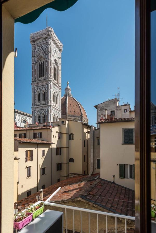 Charming 2Bed Apartment Overlooking Duomo - Hosted By Sweetstay Florence Luaran gambar