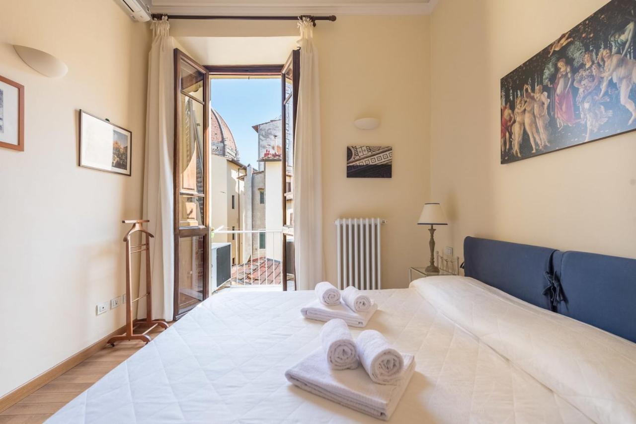 Charming 2Bed Apartment Overlooking Duomo - Hosted By Sweetstay Florence Luaran gambar
