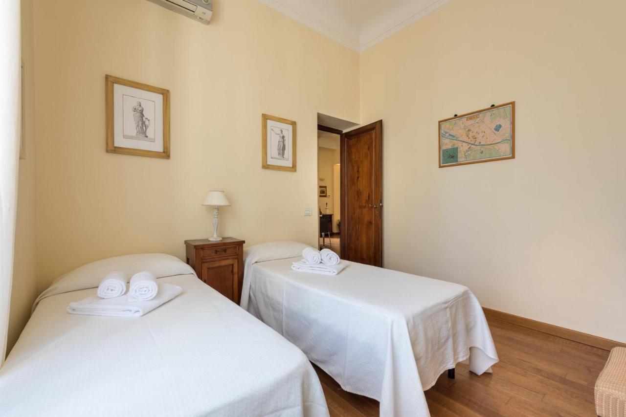 Charming 2Bed Apartment Overlooking Duomo - Hosted By Sweetstay Florence Luaran gambar