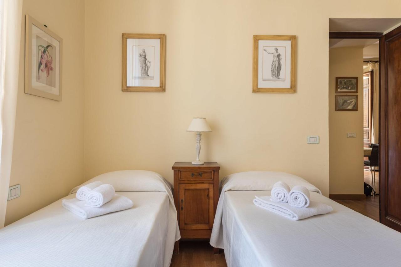 Charming 2Bed Apartment Overlooking Duomo - Hosted By Sweetstay Florence Luaran gambar