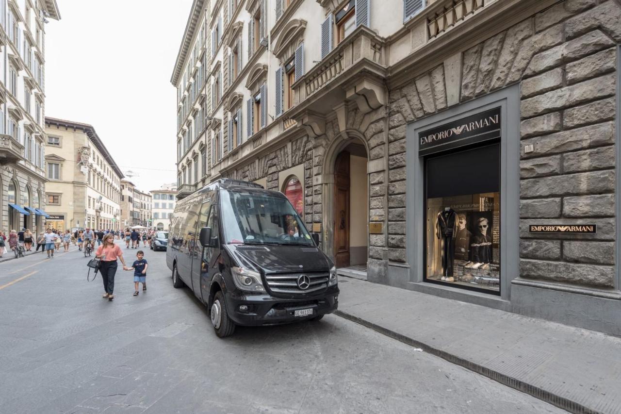 Charming 2Bed Apartment Overlooking Duomo - Hosted By Sweetstay Florence Luaran gambar